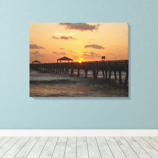 Zonsopkomst bij Juno Beach Pier Canvas Afdruk (Insitu (Houten vloer))