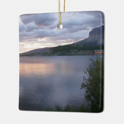 Zonsopkomst bij Swiftcurrent Lake I Keramisch Ornament (Links)