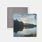 Zonsopkomst boven een meer van Georgia Magneet (Voorkant / Achterkant)