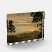 Zonsopkomst boven een mistige vallei fotoblokken (Links)