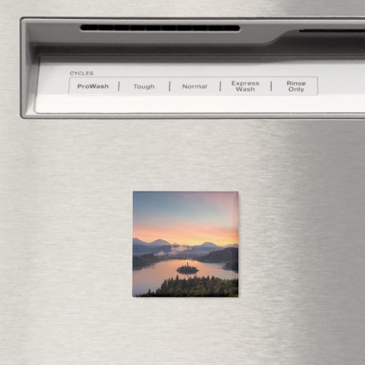 Zonsopkomst boven het meer Bled magneet (Insitu (Vaatwasser))