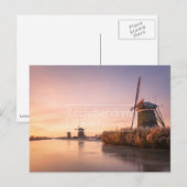 Zonsopkomst over bevroren rivier met windmolens en briefkaart (Voorkant / Achterkant)