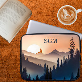 Zonsopkomst over de bergen Monogram Laptop Sleeve