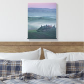 Zonsopkomst over een Toscaans landschap verticaal Canvas Afdruk (Insitu (Slaapkamer))