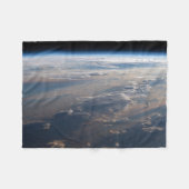 Zonsopkomst werpt lange schaduw over Filipijns Zee Fleece Deken (Voorkant (Horizontaal))