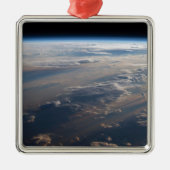 Zonsopkomst werpt lange schaduw over Filipijns Zee Metalen Ornament (Voorkant)