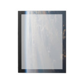 Zonsopkomst werpt lange schaduw over Filipijns Zee Notitieblok (Linkerzijde)