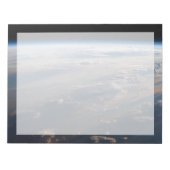 Zonsopkomst werpt lange schaduw over Filipijns Zee Notitieblok (Voorkant)