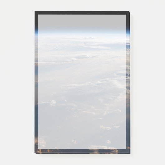 Zonsopkomst werpt lange schaduw over Filipijns Zee Post-it® Notes (Voorkant)