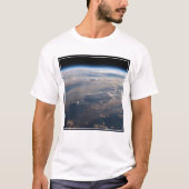 Zonsopkomst werpt lange schaduw over Filipijns Zee T-shirt (Voorkant)