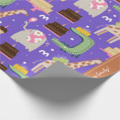Zoo Animal Pattern Paars Happy Birthday met tekst Cadeaupapier (Hoek)
