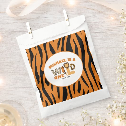 ZOO Animals Tiger Stripes WILD ONE 1st Birthday  Bedankzakje (Geknipt)
