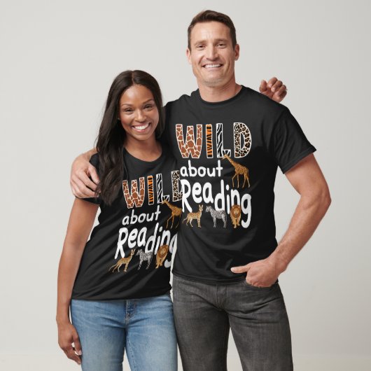 Zoo Animals Wild About Reading Books Reader Lover T-shirt (Unisex)