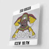 ZOO    BIKERKZEW 98 FM VIERKANTE KLOK (Hoek)