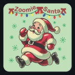 Zoomie Santa Christmas Vierkante Sticker<br><div class="desc">Kijken naar mijn energieke bont baby zoomen heen en weer geïnspireerd dit leuke kerst ontwerp. Het is ook de eerste keer dat ik AI-gegenereerde kunst gebruik, omdat ik nog steeds werk aan mijn vaardigheden om mensen te tekenen. Ik kan me heel goed voorstellen dat de kerstman rond de Noordpool rilt,...</div>