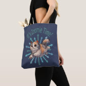 Zoomie Time Dilute Calico Cat Tote Bag (Dichtbij)
