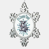 Zoomie Time Miniature Schnauzer Tin Sneeuwvlok Ornament (Rechts)