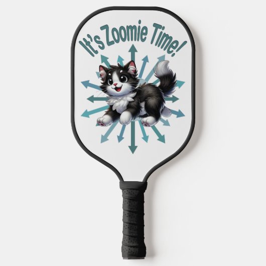 Zoomie Time Schattige Black & White Cat Pickleball Paddle (Voorkant)