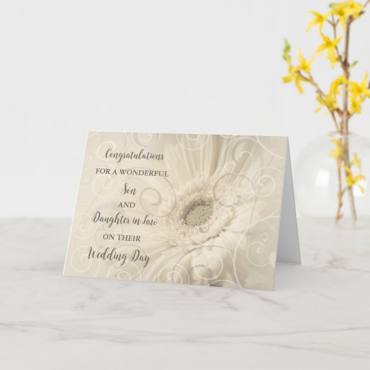 Zoon & dochter in de wet trouwdag gefeliciteerd kaart (Gele Bloem)