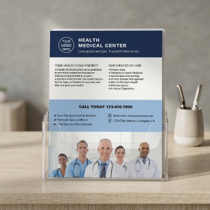 Zorgkliniek Dokter Logo Foto QR Code Flyer