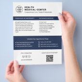 Zorgkliniek Dokter Logo QR Wit Flyer (Hand)