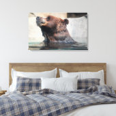 Zorgvuldig Beer in het water Canvas Afdruk (Insitu (Slaapkamer))