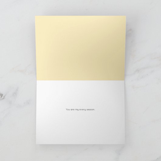 Zout en pepper op geel vruchtvlees kaart (Binnen)