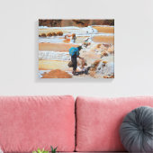 Zout oogsten in Maras, Peru Canvas Afdruk (Insitu (Woonkamer))
