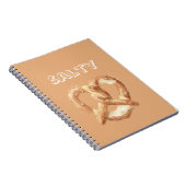 Zoute Pretzel   Notitieboek (Rechterzijde)