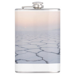 Zoutflats bij zonsopgang: etherisch minimalistisch heupfles