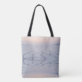 Zoutflats bij zonsopgang: etherisch minimalistisch tote bag (Achterkant)