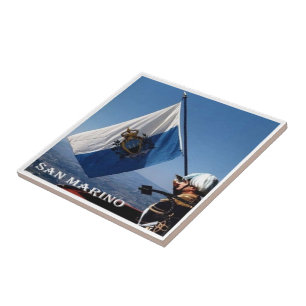 zSM008 GENDARME met vlag, San marino, Tegeltje