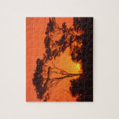 Zuid-Afrika.  Afrikaanse zonsondergang. Legpuzzel (Verticaal)