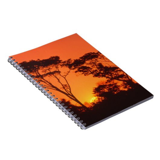 Zuid-Afrika.  Afrikaanse zonsondergang. Notitieboek (Rechterzijde)