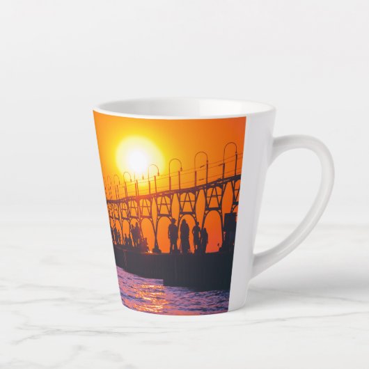 Zuid-Haven MI-vuurtoren bij zonsondergang Latte mo Mok (Rechts)