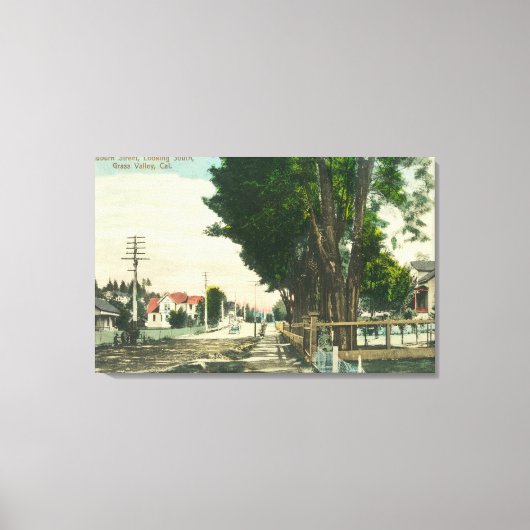 Zuidelijk Uitzicht van Auburn Street Canvas Afdruk (Voorkant)