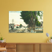 Zuidelijk Uitzicht van Auburn Street Canvas Afdruk (Insitu (Woonkamer))