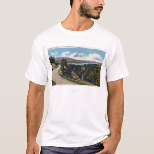 Zuidelijke nadering van het meer vanaf de weg t-shirt