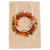 Zuidwest Chili Ristra Wreath on Adobe Wall Medium Cadeauzakje (Voorkant)