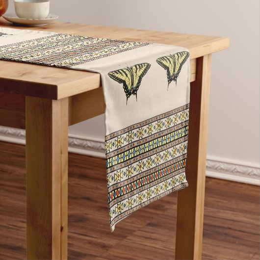 Zuidwestelijke gele zandstaartvlinder korte tafelloper (Voorbeeld)