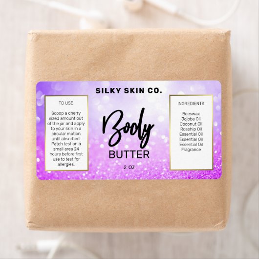 Zuinige etiketten met Paarse en goudpleisters (Insitu)