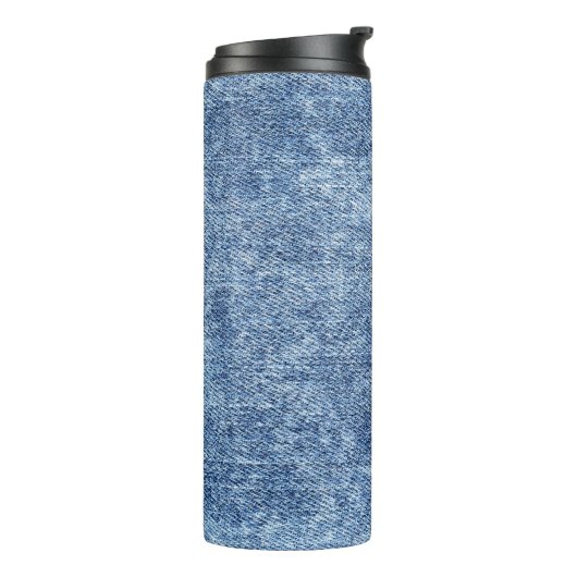 Zure was blauwe denim, close-up textuur. thermosbeker (Gedraaid links)