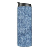 Zure was blauwe denim, close-up textuur. thermosbeker (Geroteerd rechts)