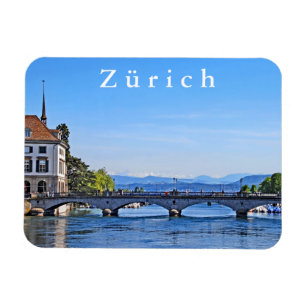 Zürich. Limmat. Stadhuis en brug. Magneet