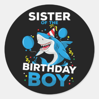 Zus van de jarige jongen haai oceaan thema ronde sticker