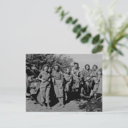 Zustband - Zuster tijdens de Tweede Wereldoorlog Briefkaart (Staand voorkant)