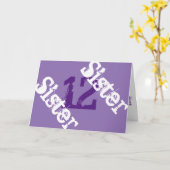 Zuster, 12e verjaardag, wit op paarse. kaart (Gele Bloem)
