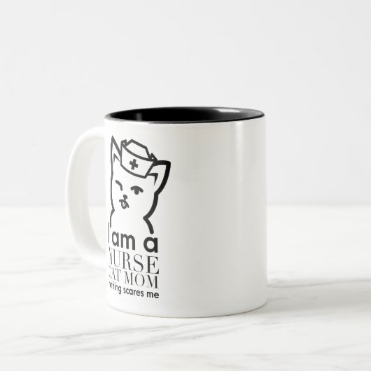 Zuster Cat mam — eigenaar van verpleegkat Tweekleurige Koffiemok (Voorkant links)