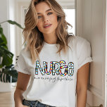 Zuster One Amazing Superheld Modern Typografie Tri-Blend Shirt<br><div class="desc">Dit moderne ontwerp bevat de tekst "Nurse one great superhero" in kleurrijke typografie. #nurse #medicine #medical #nursingstaff #gifts #gift #giftsfornurses #mode #tshirts #tshirtsfornurses #style #fashionable #heatlth #healthcare #registerednurse #nursing</div>