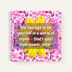 (Zuster Quotes) Kracht en Moed Floral Gift Notitieboek